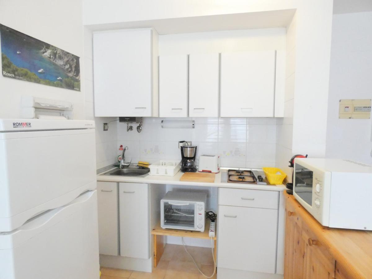 La Platja 3C Apto. Con Un Dormitorio, 200M Playa Y Plaza De Parking Roses Exterior photo